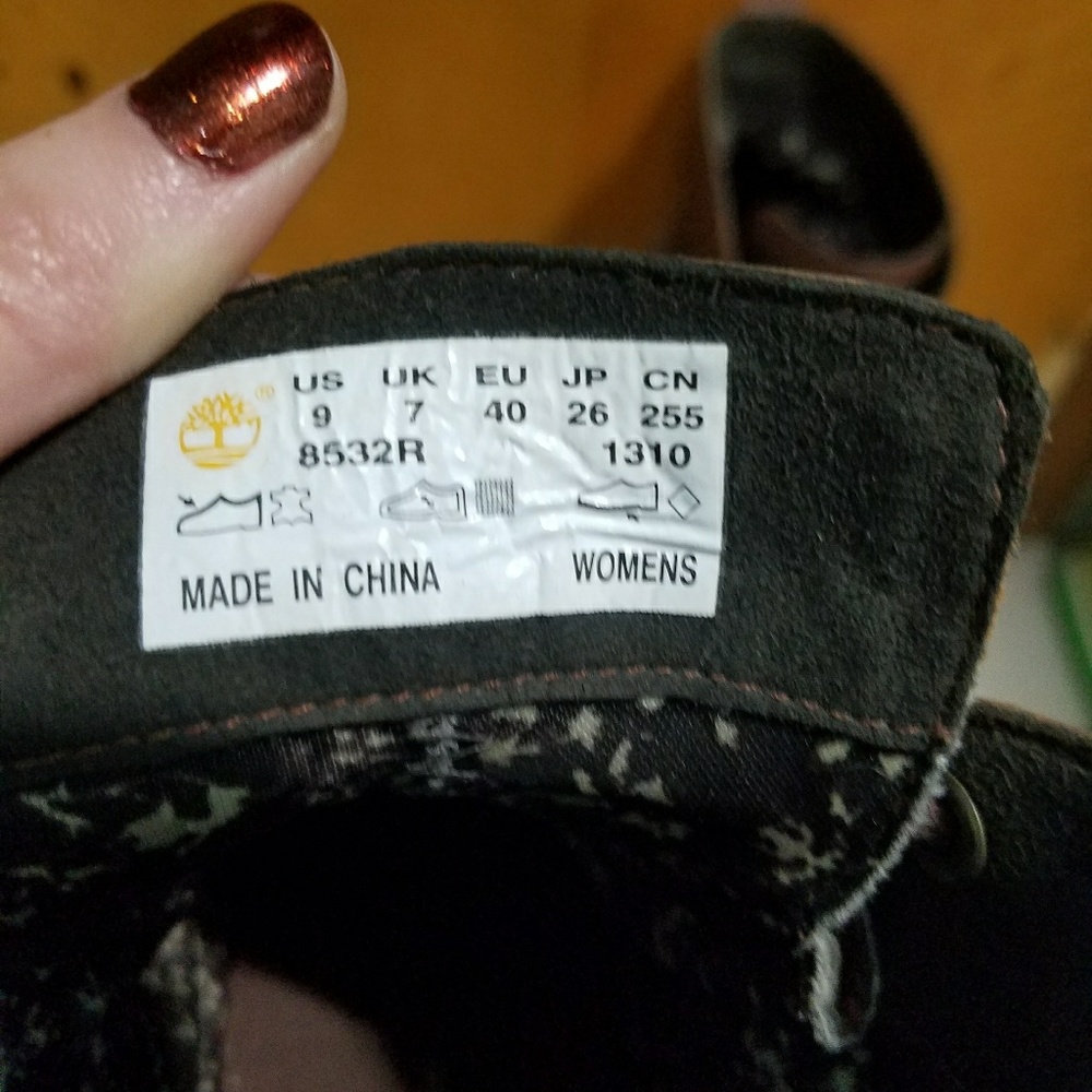 Timberland Boots - Picture 4 of 7